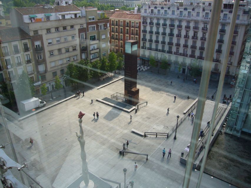 Madrid: Prado and Reina Queen Sofia Museums Private Tour - Why Enrique’s teaching style matters
