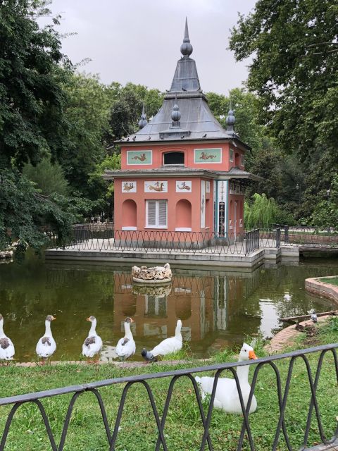 Madrid: Prado Avenue and Retiro Park Guided Walking Tour - Who will enjoy this Madrid walk most?