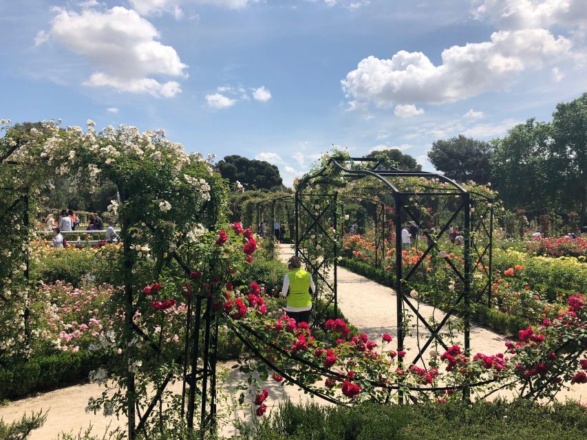Madrid: Prado Avenue and Retiro Park Guided Walking Tour - Starting at the Bank of Spain and Plaza de Cibeles