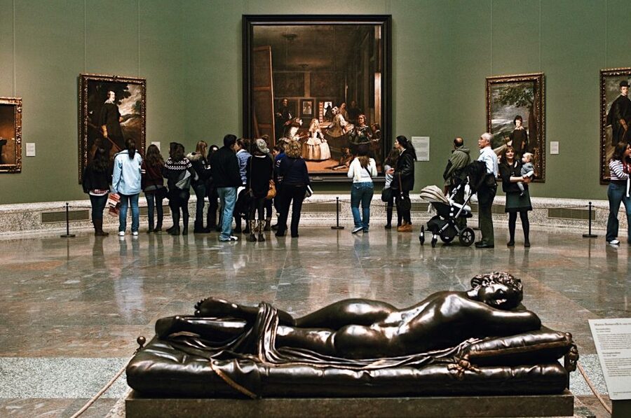 Madrid: Prado & Reina Sofia Museum Skip-the-Line Guided Tour - Lunch break and the change to modern art