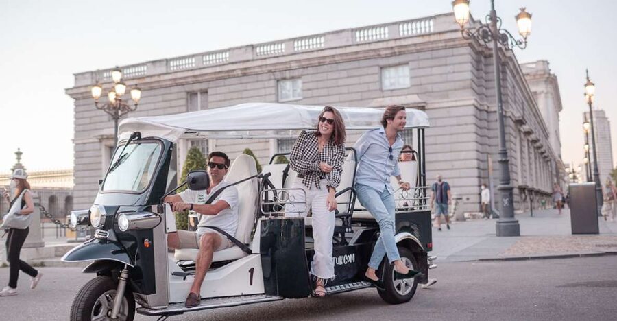 Madrid: Private City Tour by Eco Tuk Tuk - From San Miguel to the old center