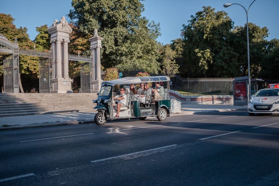 Madrid: Private City Tour by Eco Tuk Tuk - Guides who make the ride worthwhile