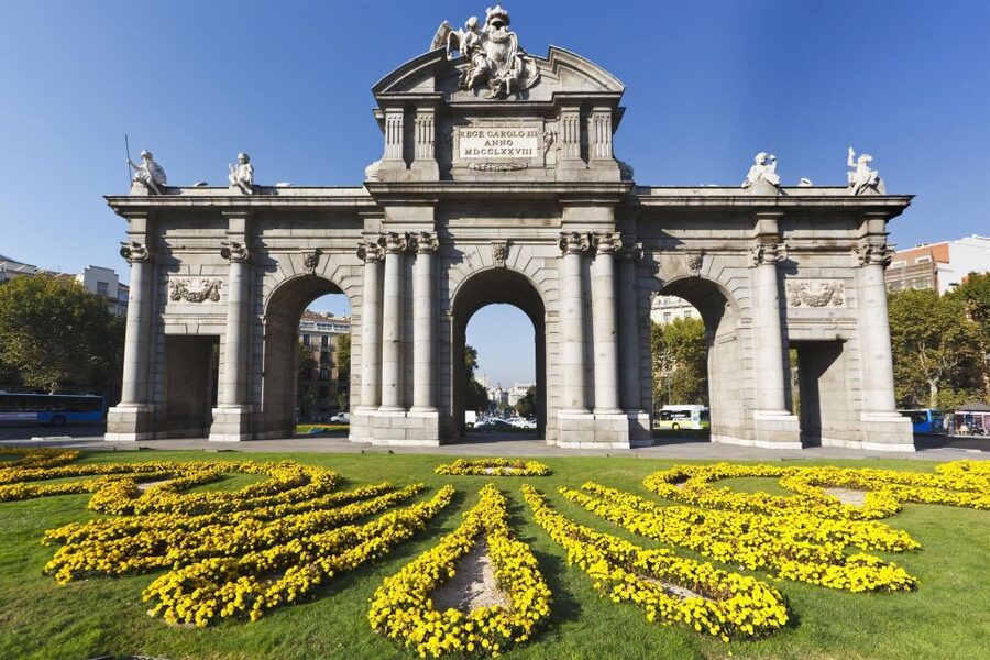 Madrid: Private Custom City Tour with Driver and Guide - La Morería and Madrid’s medieval beginnings
