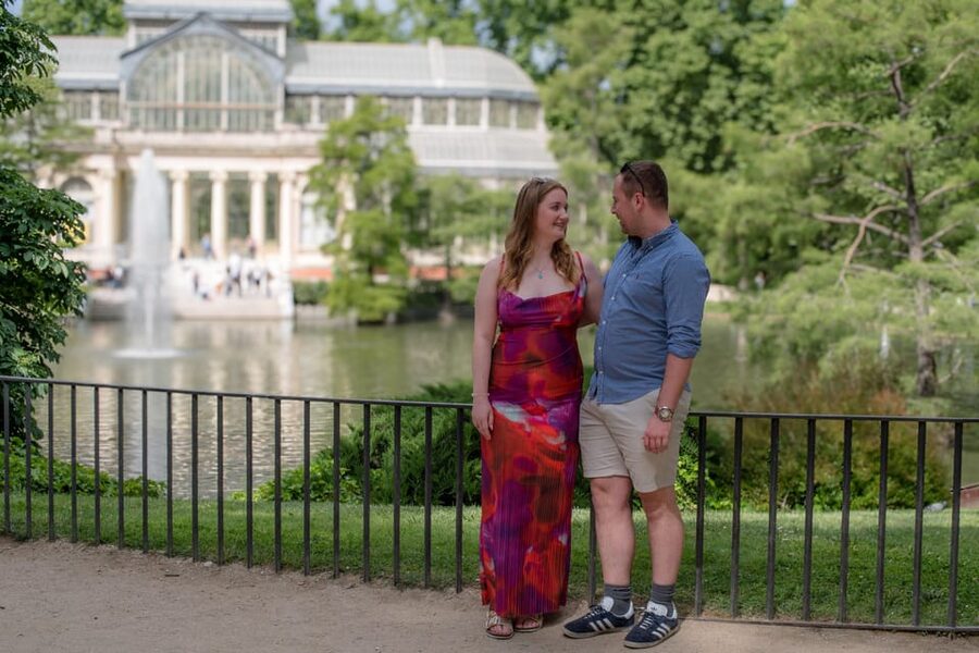 Madrid: Private Photoshoot at the Retiro Park - A 15 to 45 minute route through the park