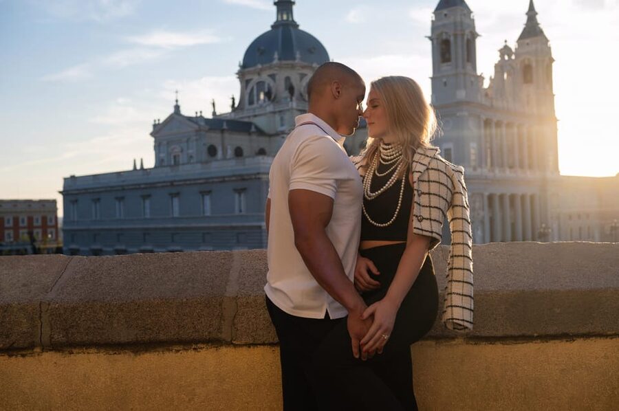 Madrid: Private Photoshoot with a Professional Photographer - Best occasions for this private session