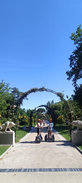 Madrid: Private Segway Tour Retiro Park for 1, 1.5 or 2 hrs. - What to wear and who should skip it