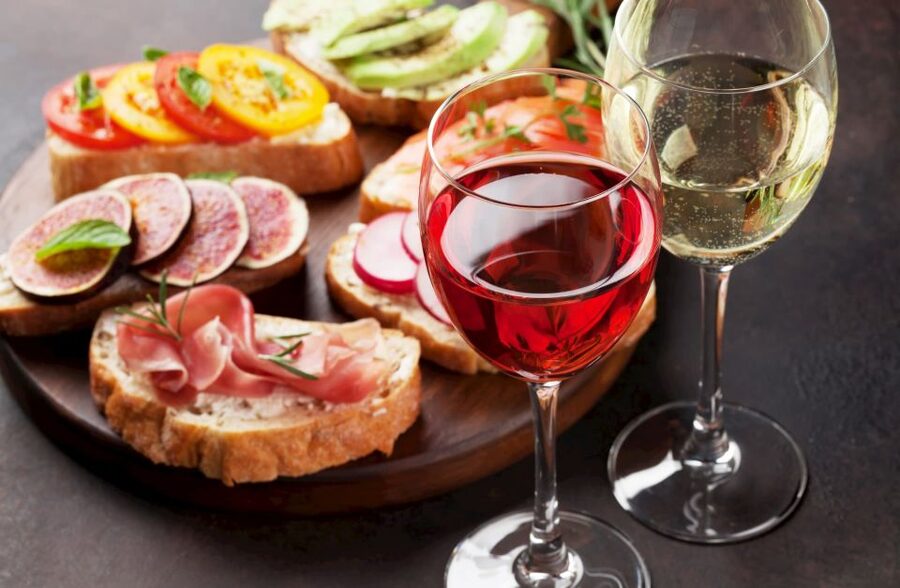 Madrid Private tour: Royal Palace & Cathedral & Old city - Mercado de San Miguel and the taste of modern Madrid