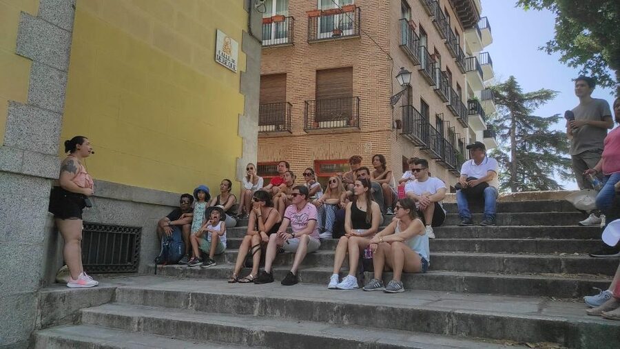 Madrid: Private Walking tour 2,5 hours or 5 hours - Puerta del Sol, Madrid’s central meeting point