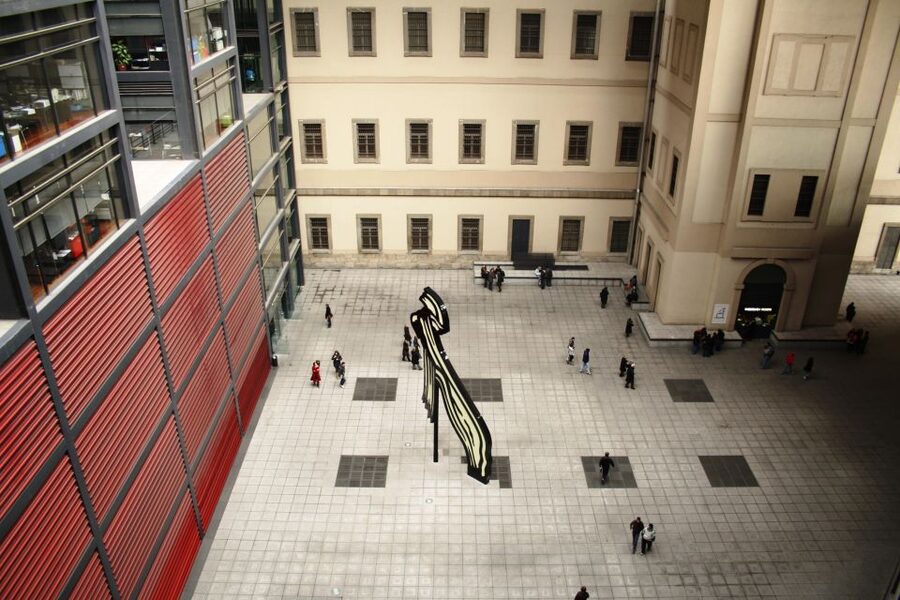 Madrid: Reina Sofía Guided Tour with Skip-the-Line Tickets - Cubism explained without the usual fog