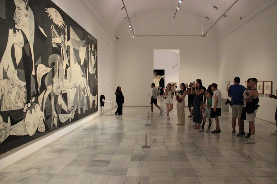 Madrid: Reina Sofía Museum Guided Tour - What happens after the 75-minute tour