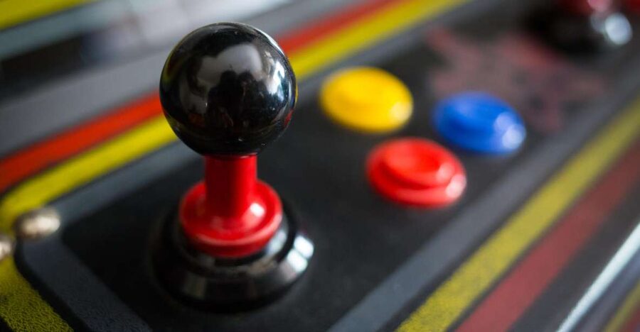 Madrid: Retro Escape Room "HEX Game" - The real skill is communication