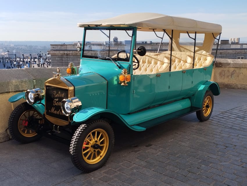 Madrid Retro Tour 120 min, old town, modern Madrid + surprise destination - Seeing Madrid from a Ford T