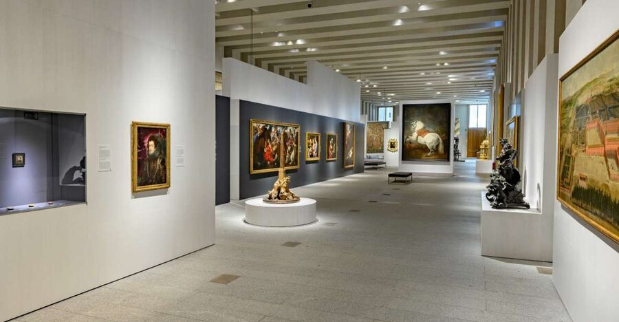 Madrid: Royal Collections Gallery Entry Ticket - Start at the top and work your way down