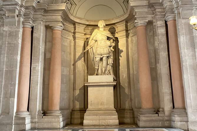 MADRID: Royal Palace and Prado Museum with transportation included - What the guide adds to the experience