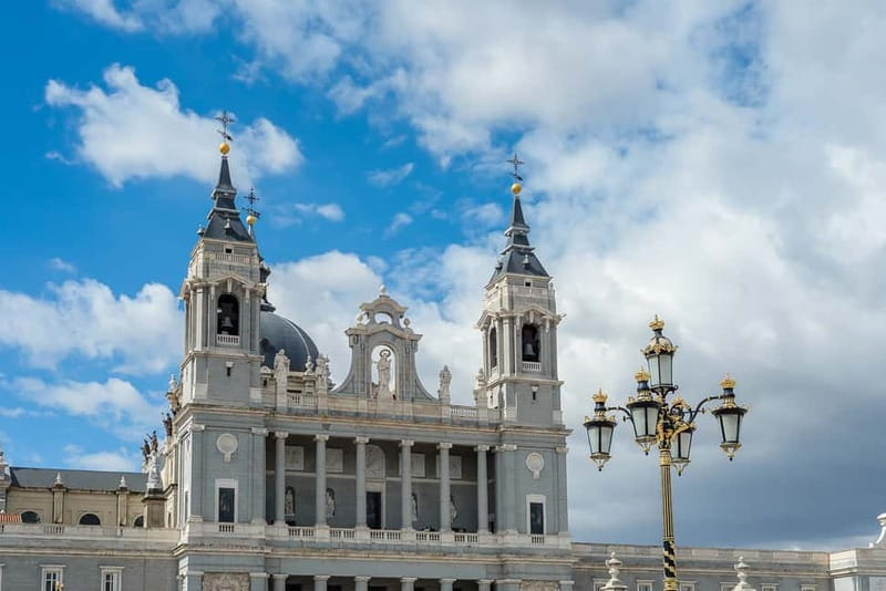 Madrid: Royal Palace Expert Guided Tour with Skip-the-Line - The Royal Gardens, when open