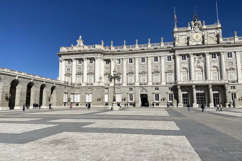 Madrid: Royal Palace Guided Tour Small Group or Private - Seeing Madrid’s royal side in 1.5 to 2 hours