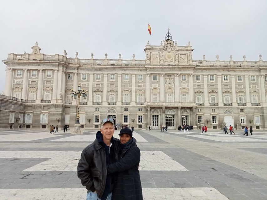 Madrid: Royal Palace Guided Tour with Entry Ticket - Silver, porcelain, and the Prince’s Courtyard
