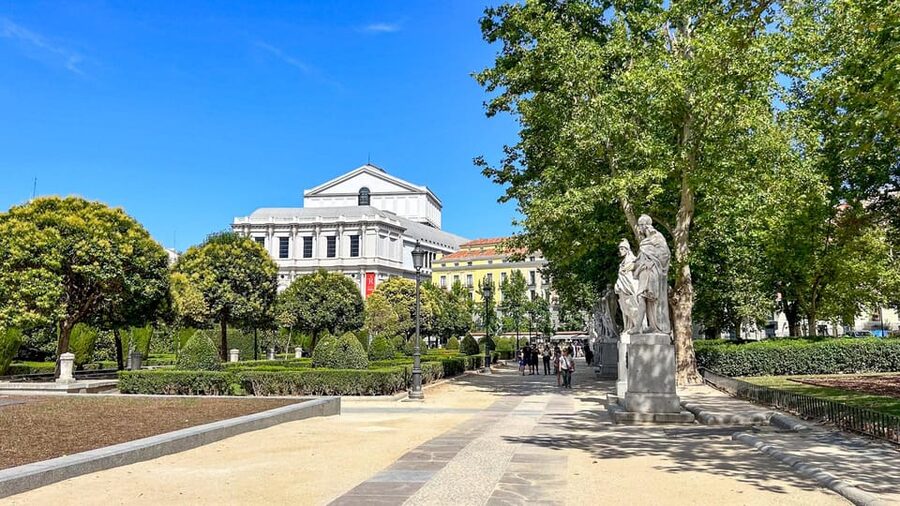 Madrid: Royal Palace Guided Tour with Skip-the-Line Entry - Is $41 a fair price?