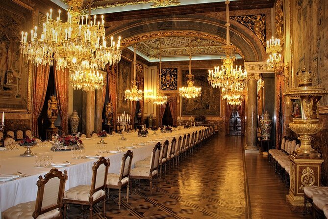 Madrid: Royal Palace Guided Tour with Skip the Line Ticket - Why the guide makes a difference