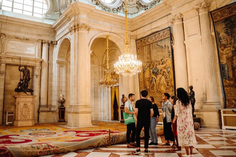 Madrid: Royal Palace, Prado Museum & Historic Center Tour - Who should choose this Madrid tour