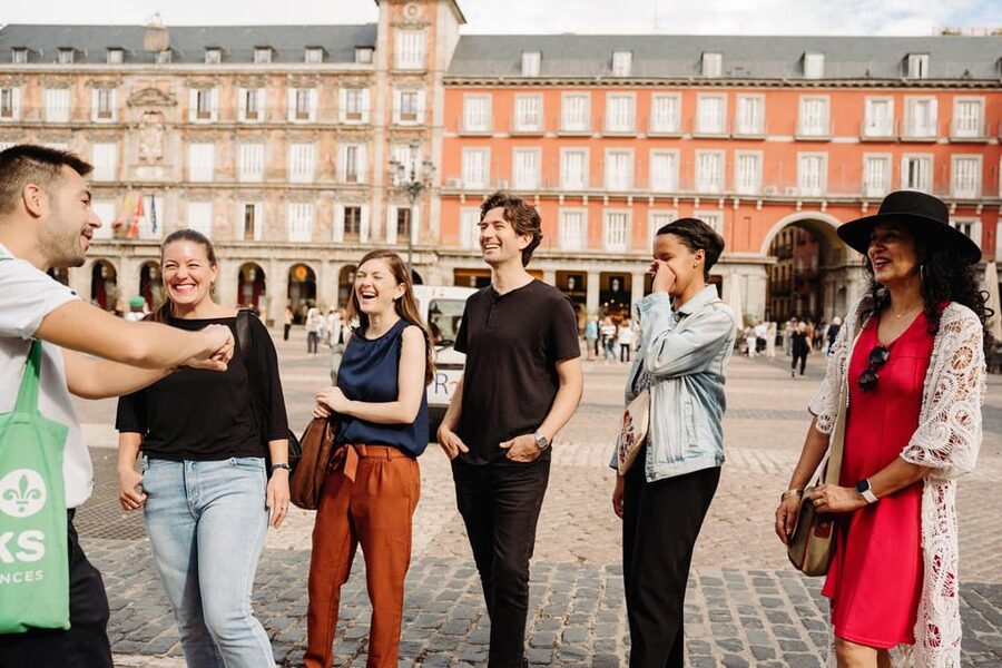 Madrid: Royal Palace, Prado Museum & Historic Center Tour - Inside the Prado: two hours with Spain’s greatest painters
