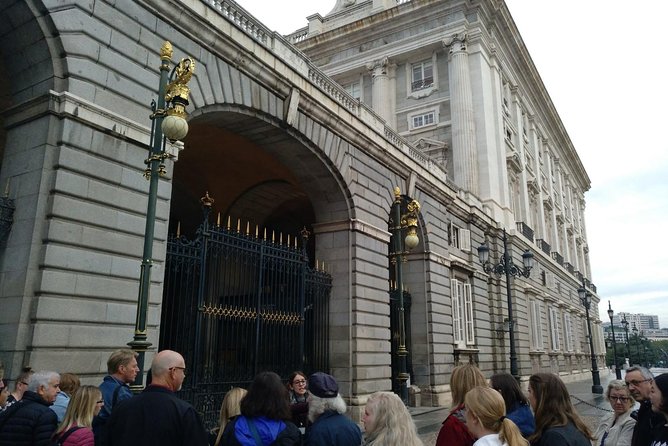 Madrid Royal Palace Private Tour with Skip-the-line Ticket - The architecture and the palace story
