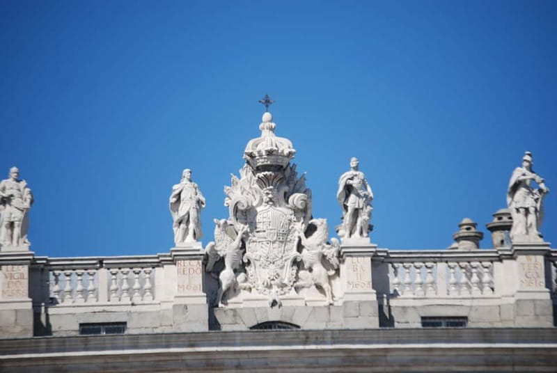 Madrid: Royal Palace Private Tour with Tickets - Key points to know before you book