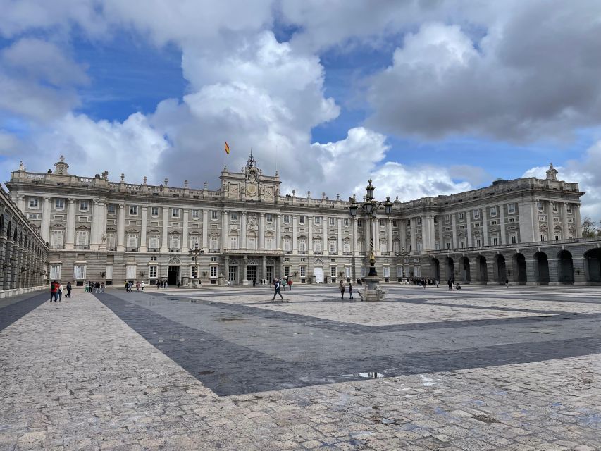 Madrid: Royal Palace tour - semi private or private - The grand staircase and the first royal rooms