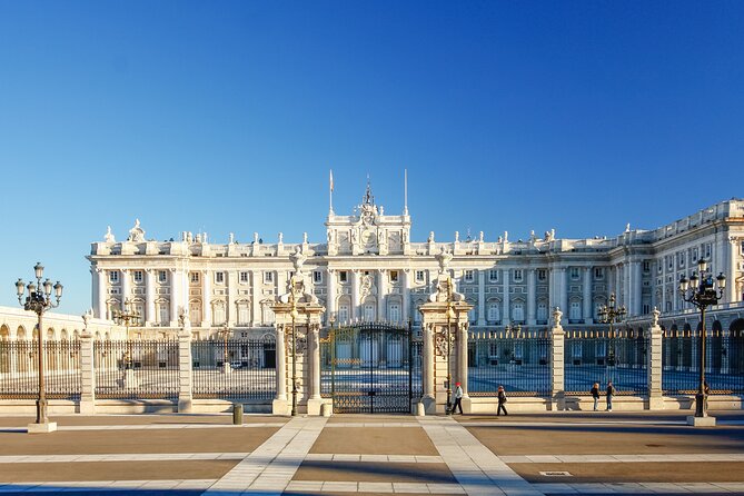 Madrid’s History, Bites & Sips – An Intimate Tour Since 2018 - Plaza de la Villa and the Spanish Armada