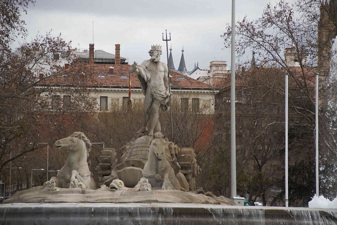 Madrid's Royal Palace & Prado Museum Private Walking Tour - The Private Format and Guide Quality
