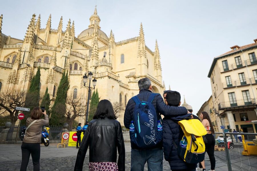 Madrid: Segovia and Toledo Tour, Alcazar, and Cathedral - Lunch and free time in Segovia