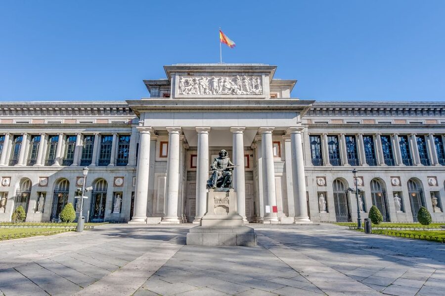 Madrid: Small Group of Prado Museum Tour & Optional Tapas - Entering the Prado without the main ticket line