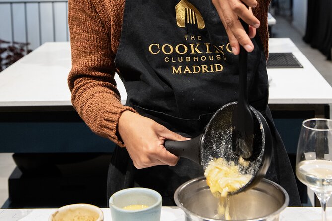 Madrid Spanish Omelet Cooking Class and Bottomless Wine brunch - What makes this Madrid cooking class worth your time