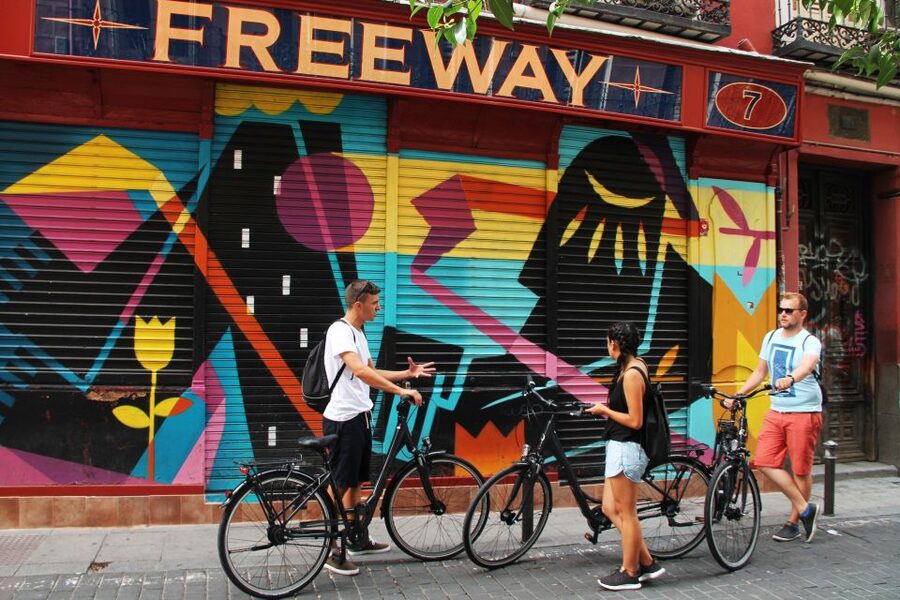Madrid: Street Art Bike Tour - The guide can make or break the experience