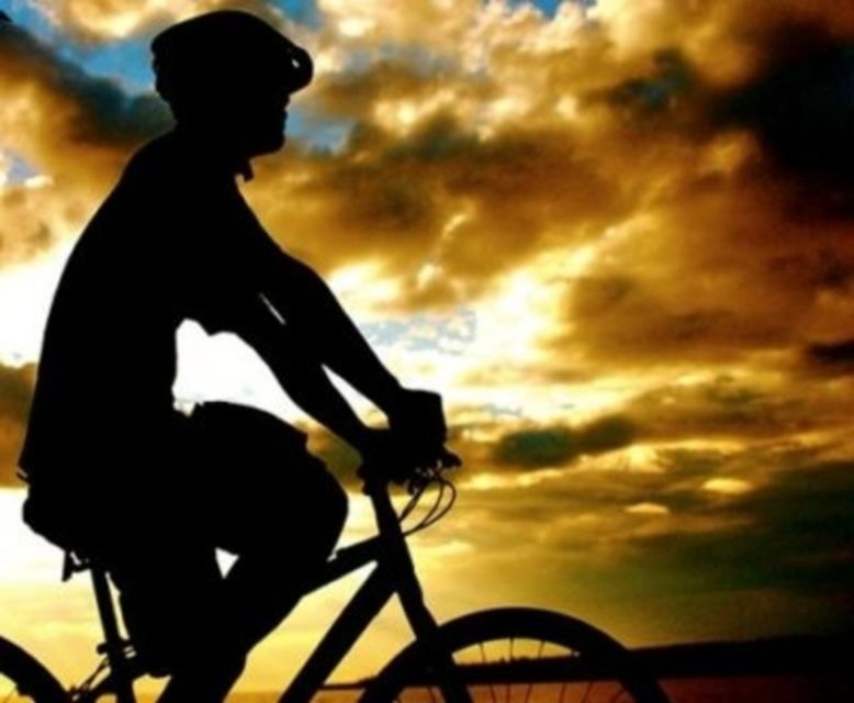 Madrid: Sunset and Night Lights eBike Tour - Why an evening bike ride works so well in Madrid