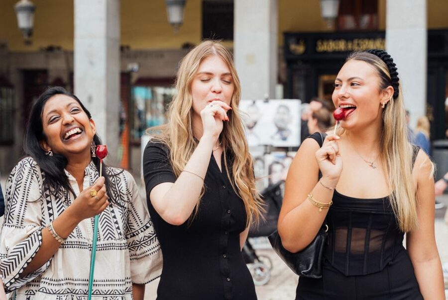 Madrid Tapas and Guided Food Tour with Dinner - Vermouth, sweet wine, and tinto de verano