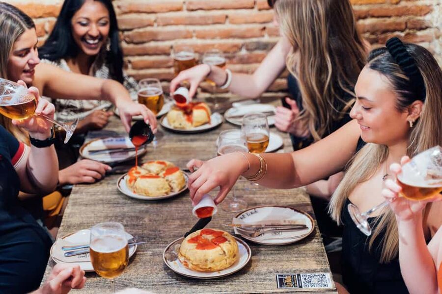 Madrid: Tapas Food Crawl with 6 Tapas and 4 Drinks - Starting beside the fountain in La Latina