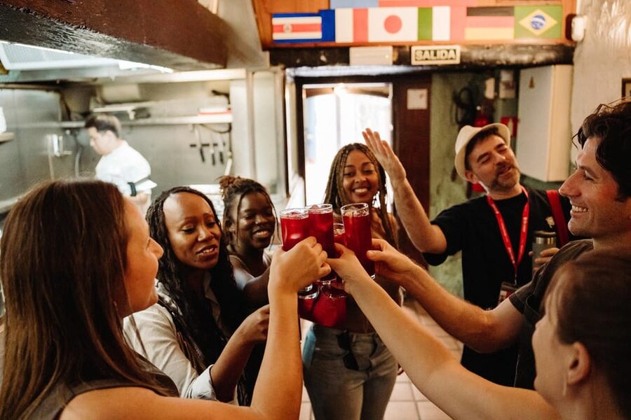 Madrid: Tapas, Taverns & History Tour - Why food is the best way to meet Madrid