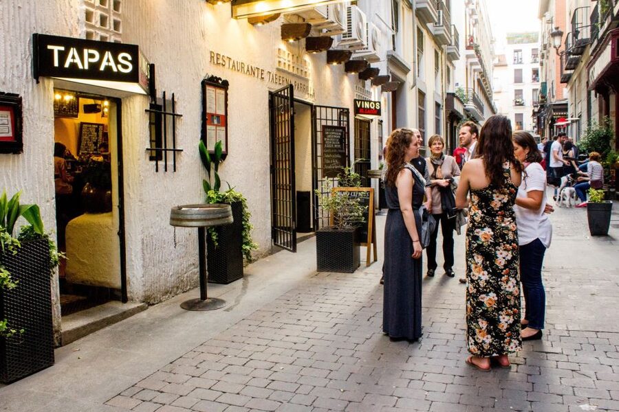 Madrid: Tapas & Wine Tasting Tour with Local Guide - Stop one begins the four-part food crawl