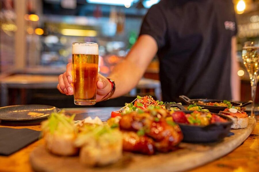 Madrid: Tasty Tapas Tour & Visit to a Terrace with Views - What the $55 price really covers