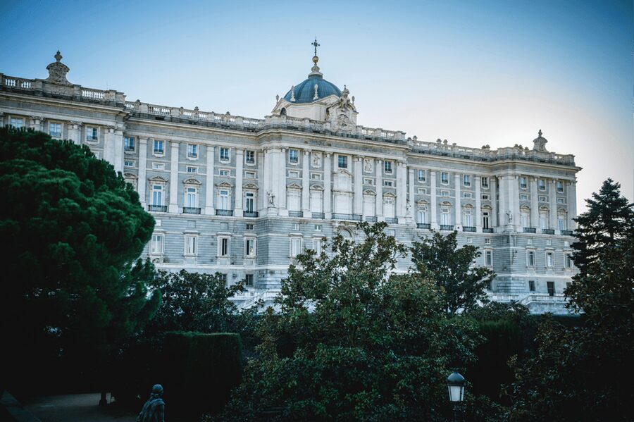 Madrid: The Royal Palace Skip-the-line Guided Tour - The Banquet Hall and the private royal apartments