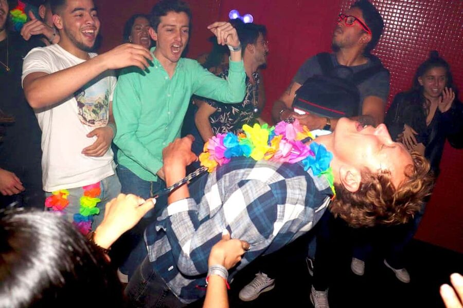 Madrid: Top Pub-Crawl with Drinks and Nightclub Entry - Gran Vía: the final bar before the club