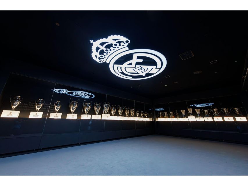 Madrid: Tour Bernabéu Entry Ticket - Pitchside views and the limits of stadium access