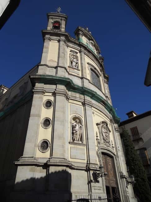 Madrid: Tour of the Historic City Center - Starting at Puerta del Sol with Madrid’s old center in view