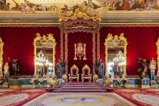 Madrid: VIP PRIVATE Royal Palace and Prado Museum. - The real value of skip-the-line entry