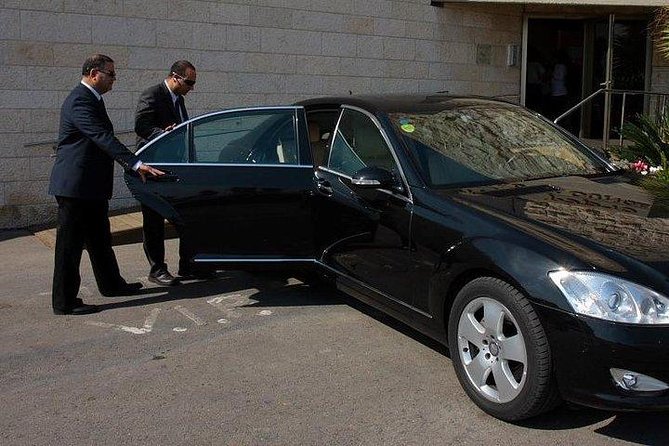 Madrid VIP Private & Secure Airport Transfer - What the private vehicle adds
