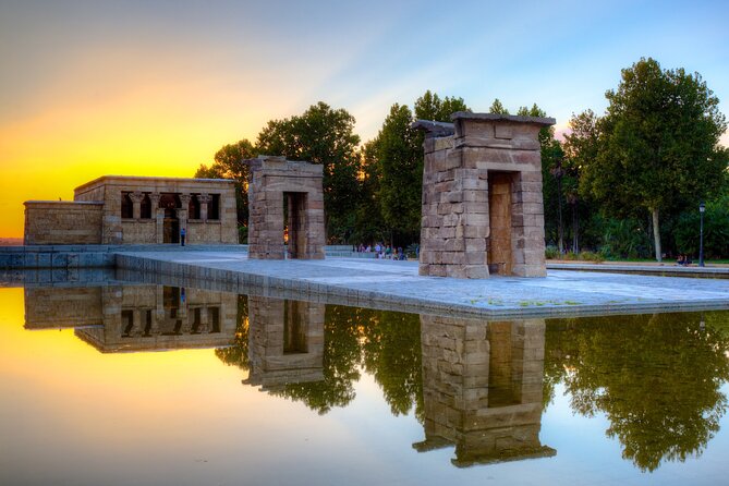 Madrid: VIP Royal Palace & Cathedral with tickets & hotel pickup - Starting in Plaza de Oriente