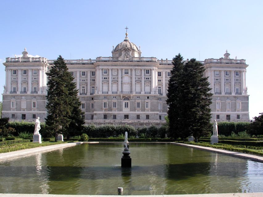 Madrid: Visit to the Royal Palace & Walking Tour of the City - The Stradivarius Palatinos and the palace’s musical side
