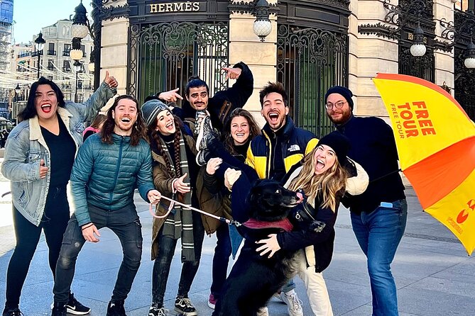 Madrid Walking Tour from Puerta del Sol to Retiro Park - The Metropolis Building and Gran Vía