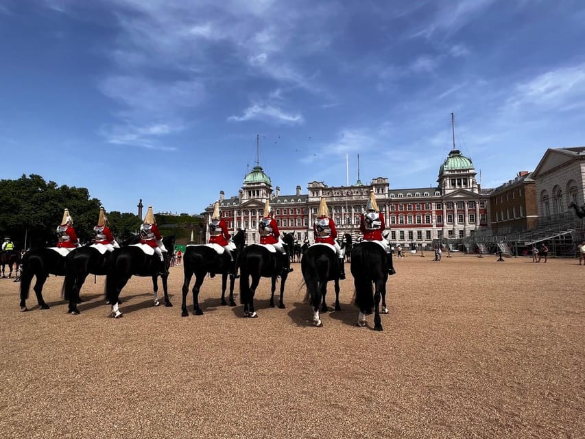 Madrid: Welcome to Madrid Guided Walking Tour in English - Finishing at the Congress of Deputies